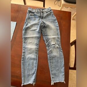 Lucky Brand Skinny Jeans. Size 4/27.